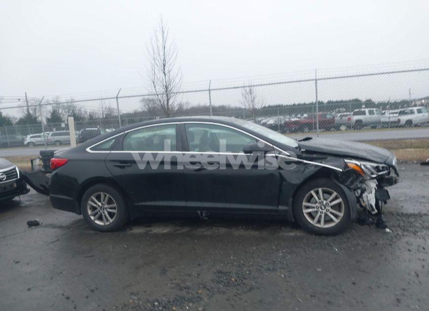 Photo 13 of 2015 Hyundai Sonata SE (VIN 5NPE24AF0FH174866)