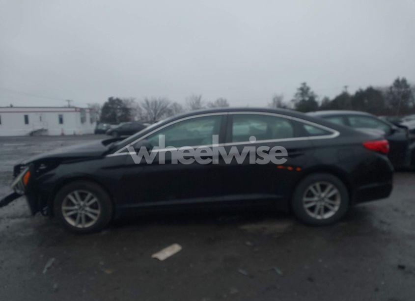Photo 14 of 2015 Hyundai Sonata SE (VIN 5NPE24AF0FH174866)