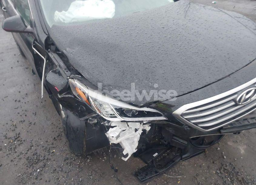 Photo 6 of 2015 Hyundai Sonata SE (VIN 5NPE24AF0FH174866)