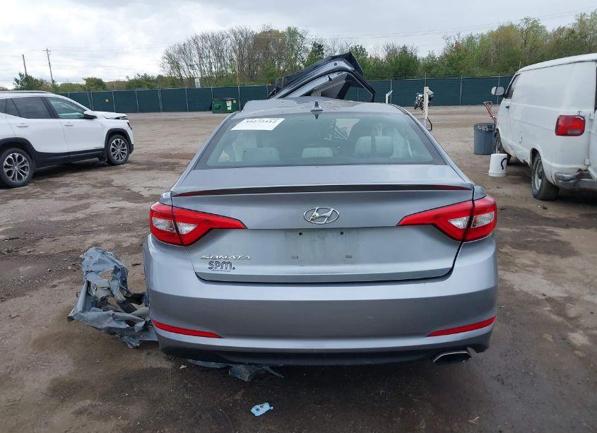 Photo 16 of 2015 Hyundai Sonata SE (VIN 5NPE24AF0FH186306)