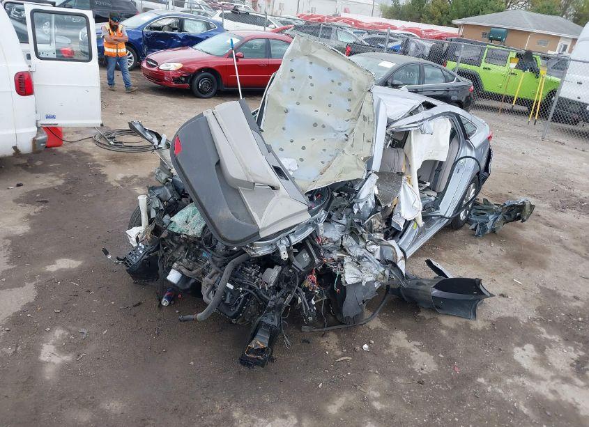 Photo 6 of 2015 Hyundai Sonata SE (VIN 5NPE24AF0FH186306)