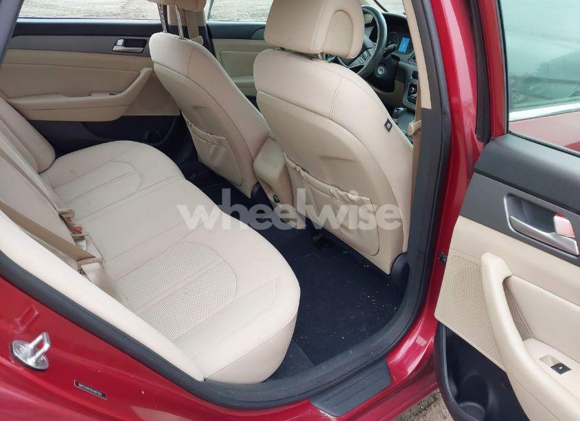 Photo 8 of 2015 Hyundai Sonata SE (VIN 5NPE24AF0FH187343)