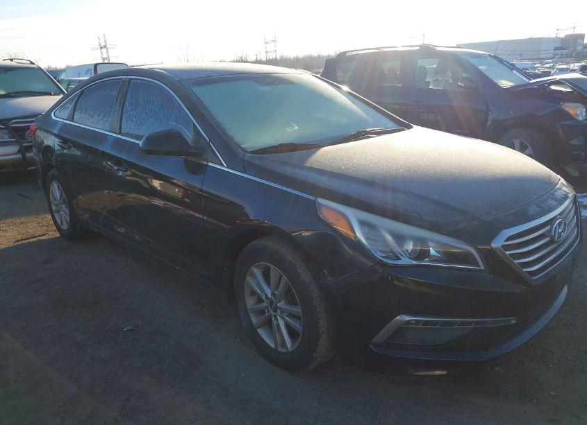 2015 Hyundai Sonata SE (VIN 5NPE24AF0FH204321) main photo
