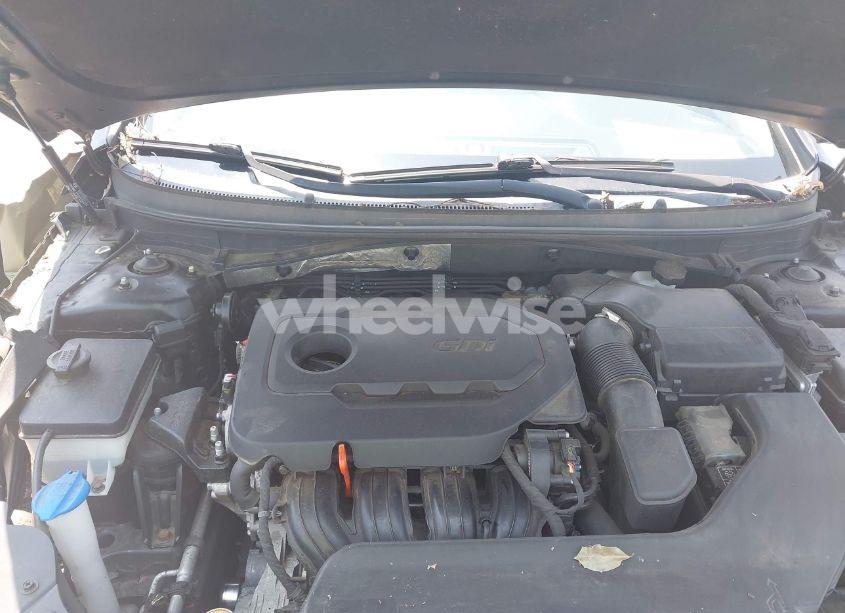Photo 10 of 2015 Hyundai Sonata SE (VIN 5NPE24AF0FH205355)