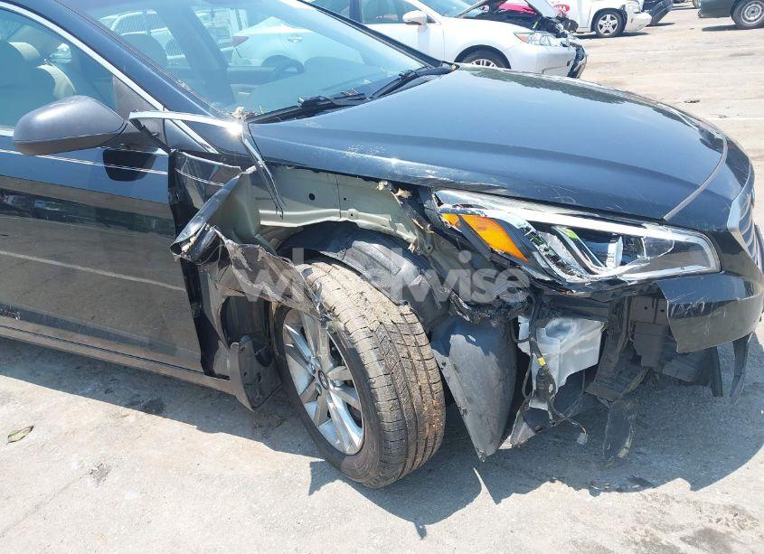 Photo 12 of 2015 Hyundai Sonata SE (VIN 5NPE24AF0FH205355)