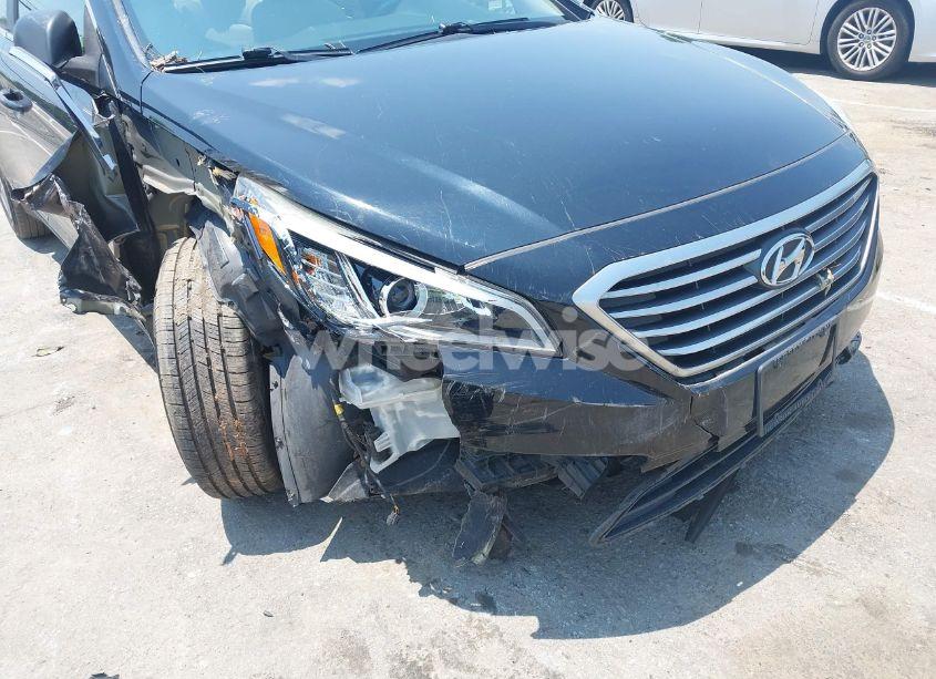 Photo 13 of 2015 Hyundai Sonata SE (VIN 5NPE24AF0FH205355)
