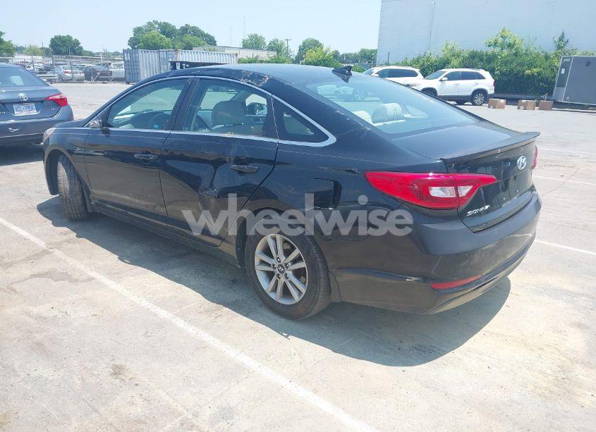 Photo 3 of 2015 Hyundai Sonata SE (VIN 5NPE24AF0FH205355)