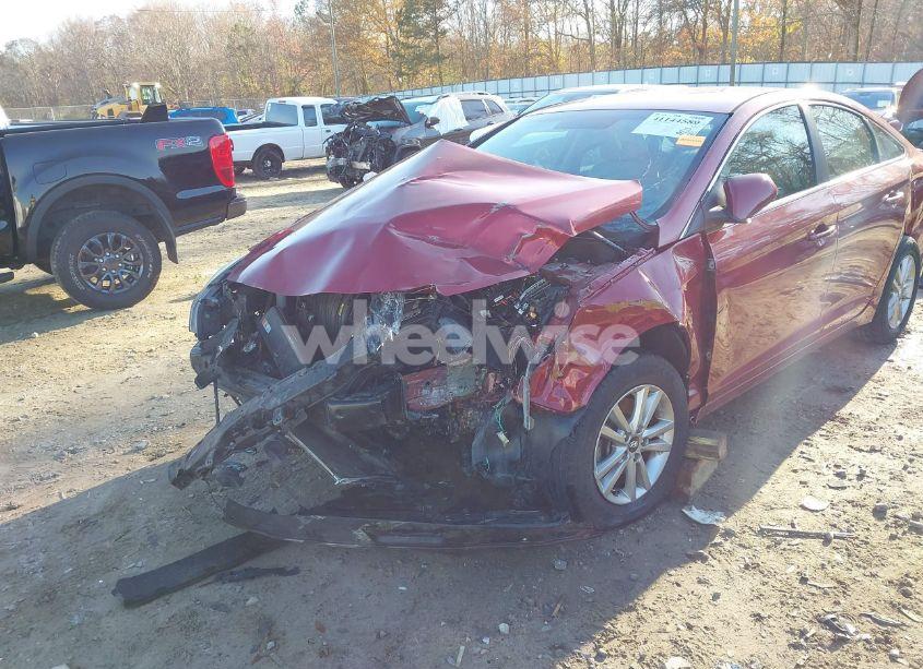 Photo 6 of 2015 Hyundai Sonata SE (VIN 5NPE24AF0FH209986)
