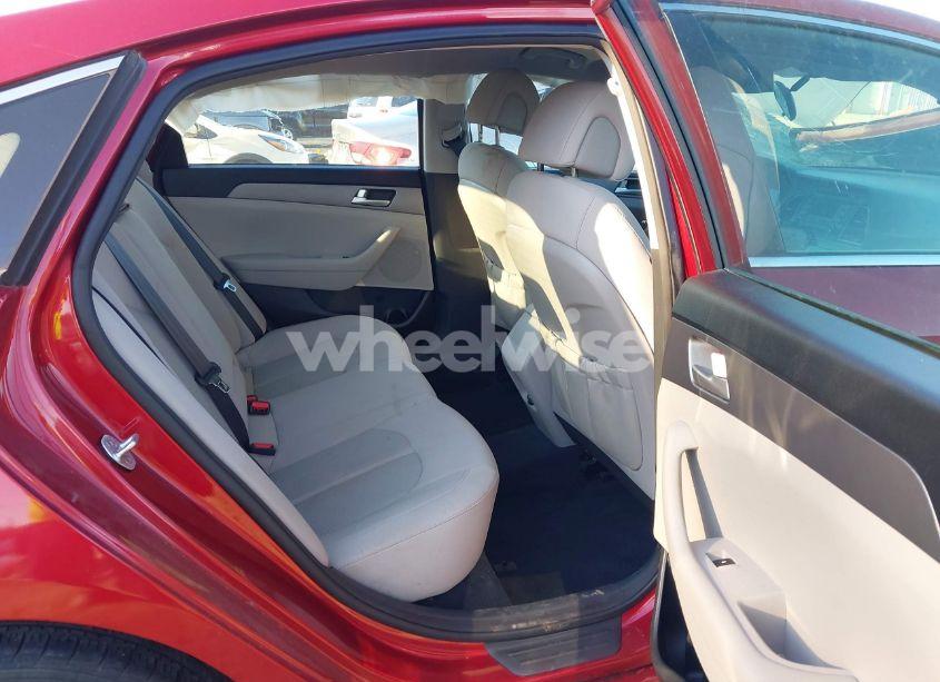 Photo 8 of 2015 Hyundai Sonata SE (VIN 5NPE24AF0FH209986)