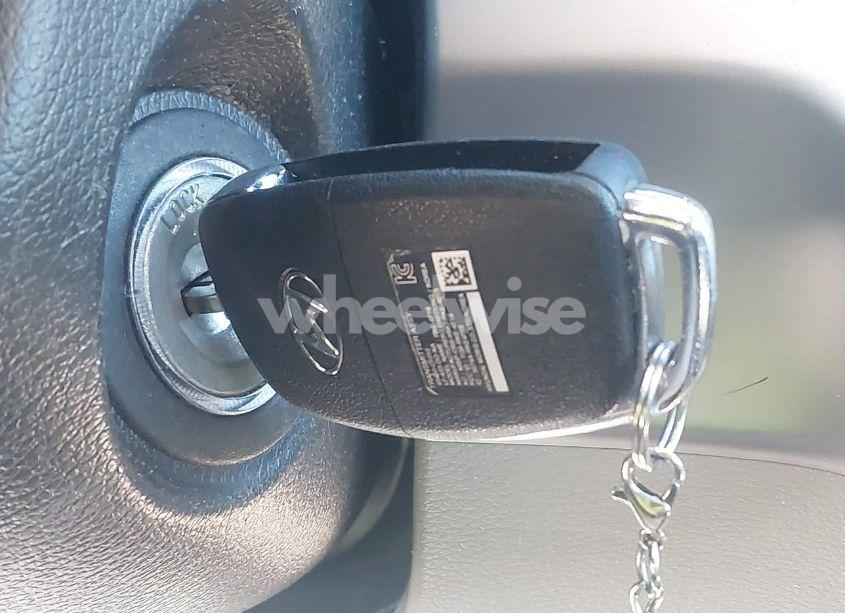 Photo 11 of 2015 Hyundai Sonata SE (VIN 5NPE24AF0FH211351)