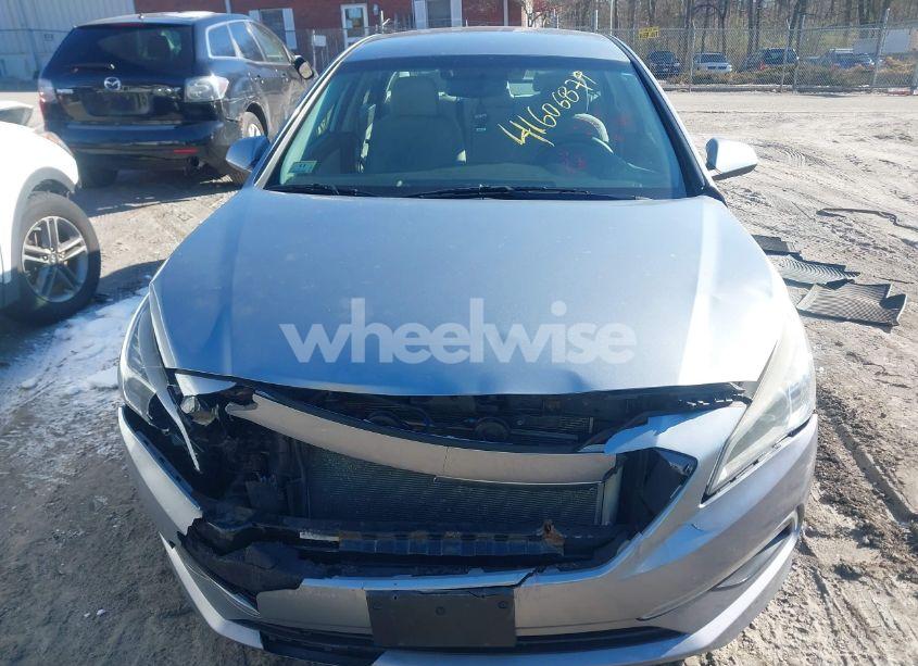 Photo 12 of 2015 Hyundai Sonata SE (VIN 5NPE24AF0FH211351)