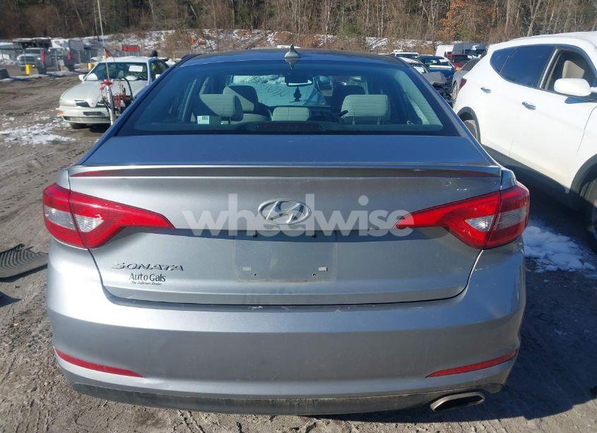 Photo 16 of 2015 Hyundai Sonata SE (VIN 5NPE24AF0FH211351)