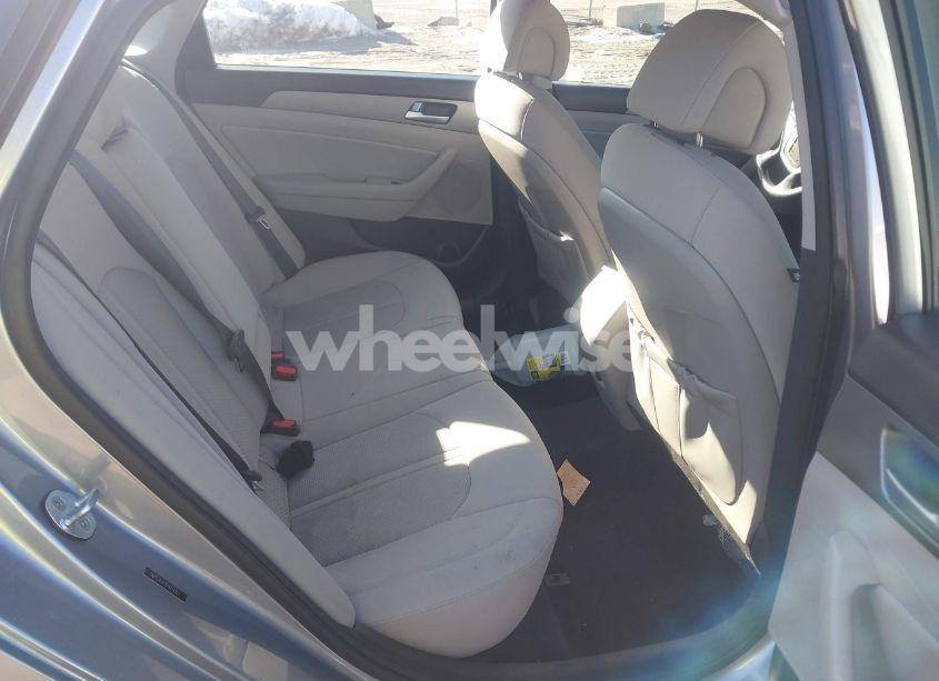 Photo 8 of 2015 Hyundai Sonata SE (VIN 5NPE24AF0FH211351)