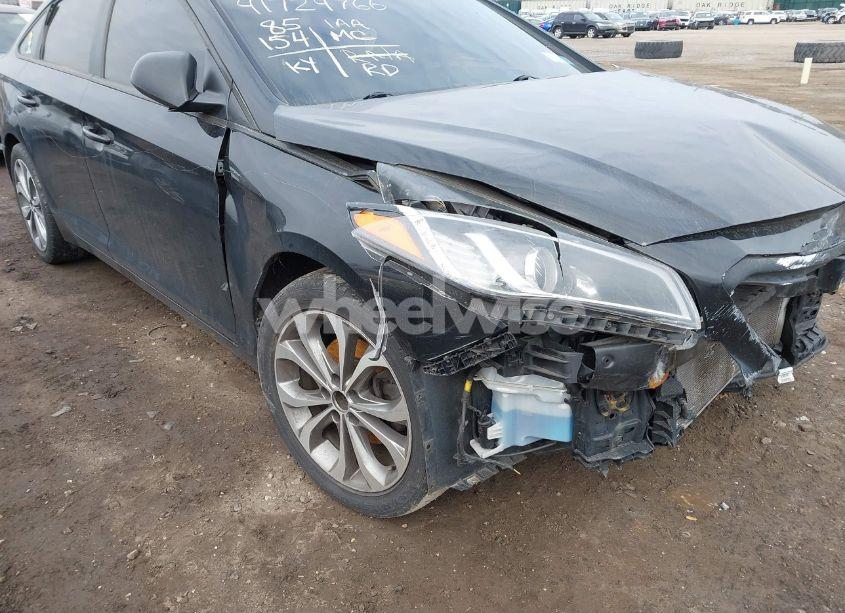 Photo 16 of 2015 Hyundai Sonata SE (VIN 5NPE24AF0FH222138)