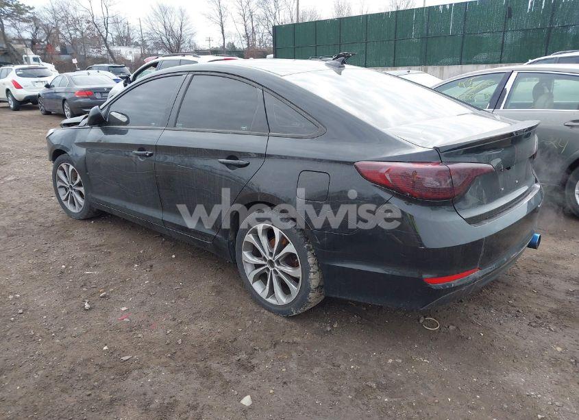 Photo 3 of 2015 Hyundai Sonata SE (VIN 5NPE24AF0FH222138)