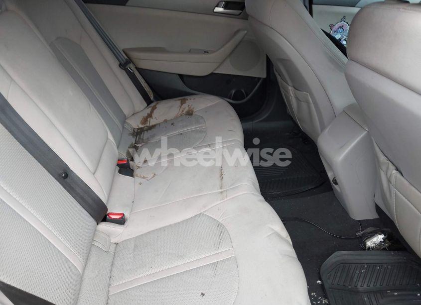 Photo 8 of 2015 Hyundai Sonata SE (VIN 5NPE24AF0FH222138)