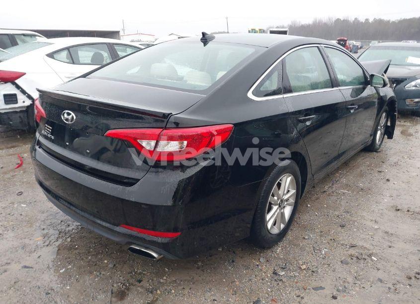 Photo 4 of 2015 Hyundai Sonata SE (VIN 5NPE24AF0FH238131)