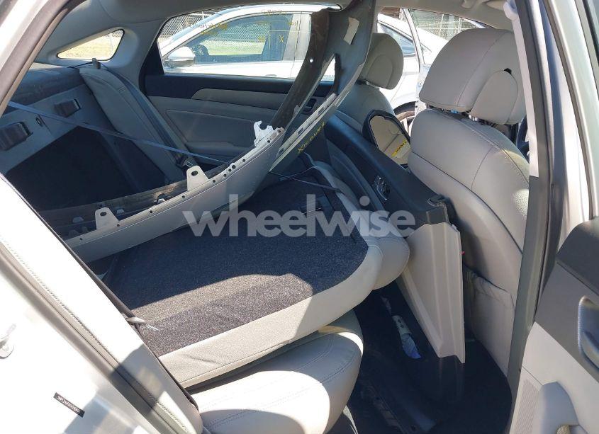 Photo 8 of 2015 Hyundai Sonata SE (VIN 5NPE24AF0FH240414)