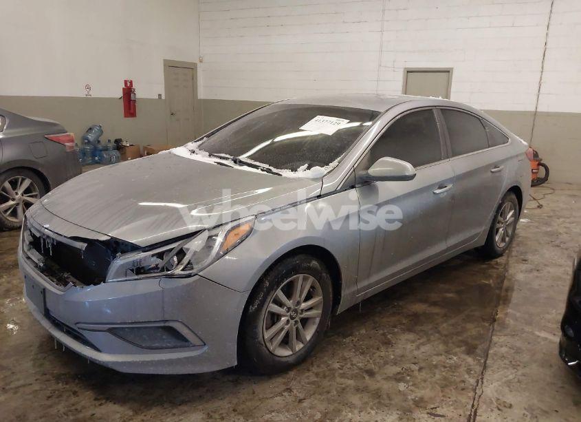 Photo 14 of 2016 Hyundai Sonata SE (VIN 5NPE24AF0GH275424)