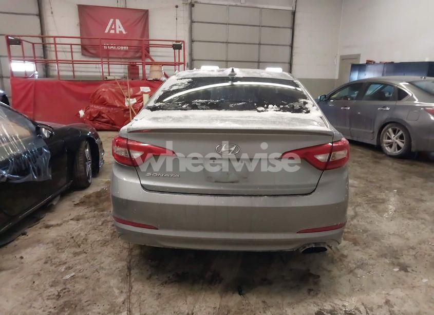 Photo 16 of 2016 Hyundai Sonata SE (VIN 5NPE24AF0GH275424)