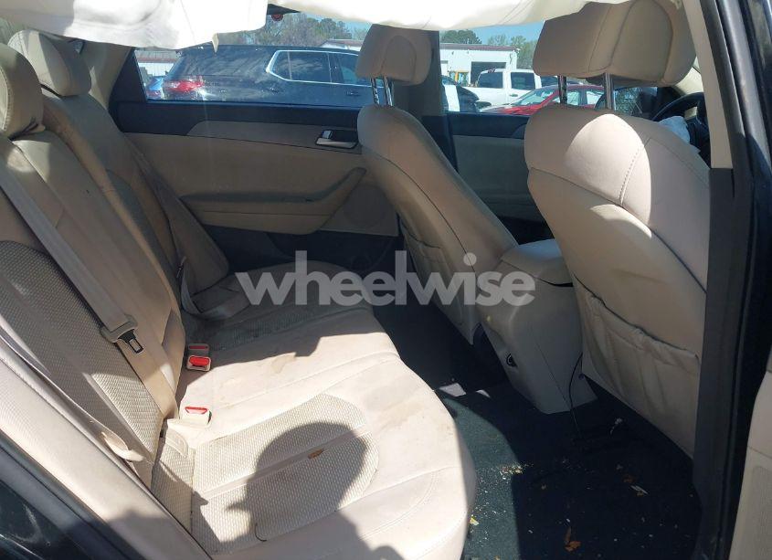 Photo 8 of 2016 Hyundai Sonata SE (VIN 5NPE24AF0GH287105)