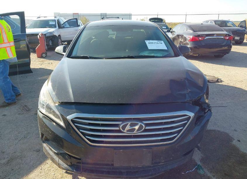 Photo 12 of 2016 Hyundai Sonata SE (VIN 5NPE24AF0GH288805)