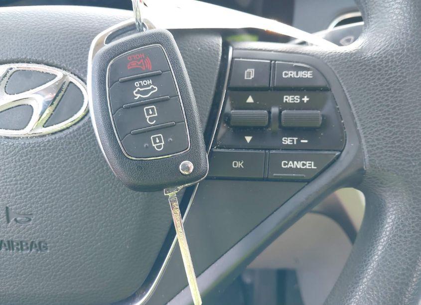 Photo 11 of 2016 Hyundai Sonata SE (VIN 5NPE24AF0GH292322)