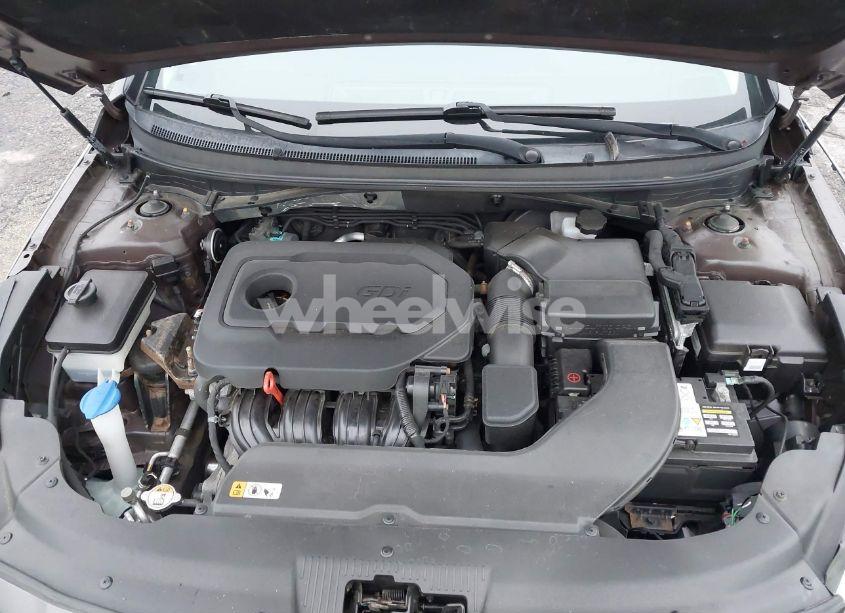 Photo 10 of 2016 Hyundai Sonata SE (VIN 5NPE24AF0GH295690)