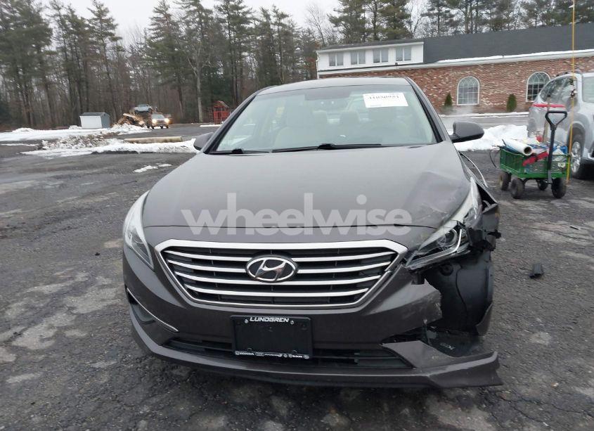 Photo 12 of 2016 Hyundai Sonata SE (VIN 5NPE24AF0GH295690)