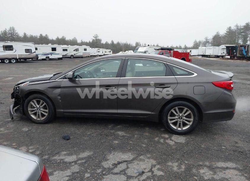 Photo 14 of 2016 Hyundai Sonata SE (VIN 5NPE24AF0GH295690)