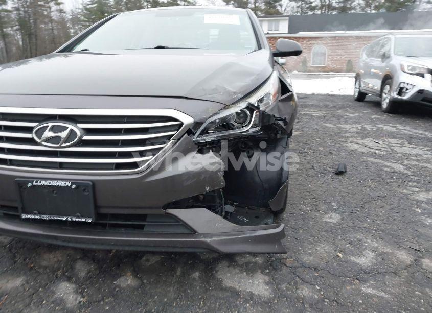 Photo 17 of 2016 Hyundai Sonata SE (VIN 5NPE24AF0GH295690)