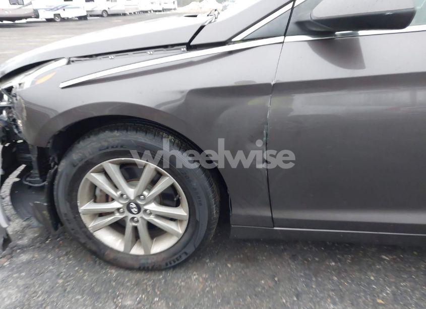 Photo 19 of 2016 Hyundai Sonata SE (VIN 5NPE24AF0GH295690)