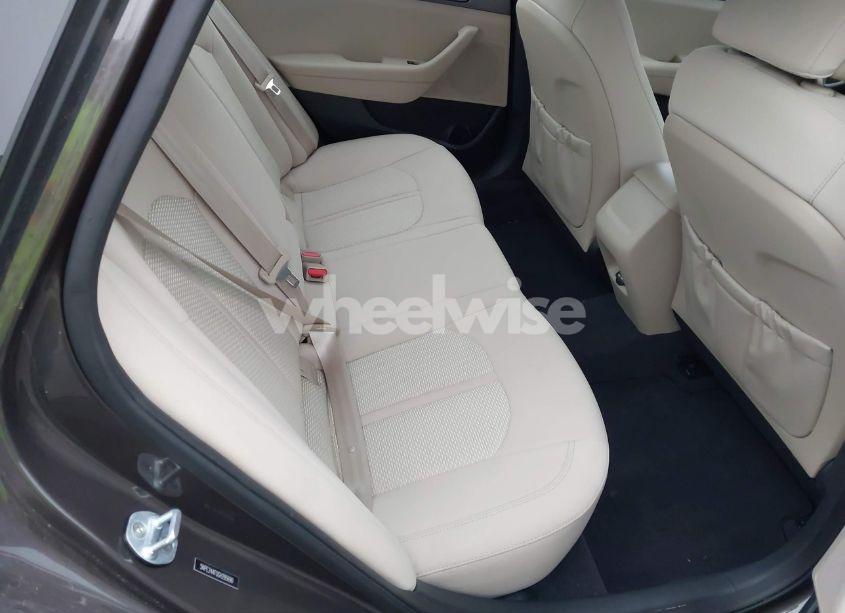 Photo 8 of 2016 Hyundai Sonata SE (VIN 5NPE24AF0GH295690)