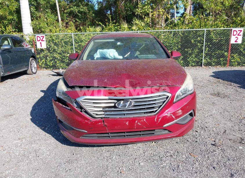 Photo 6 of 2016 Hyundai Sonata SE (VIN 5NPE24AF0GH297312)