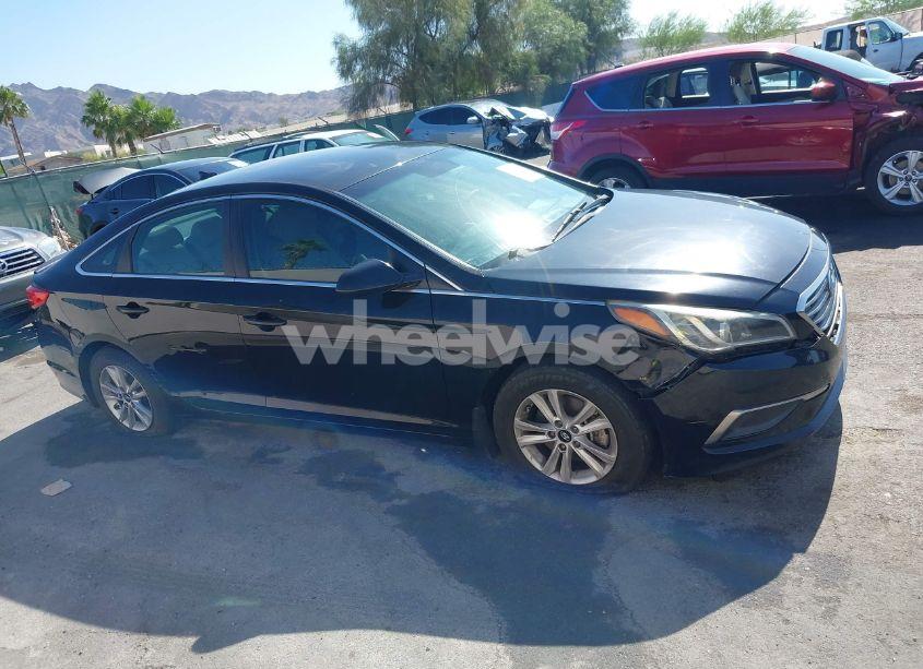 Photo 13 of 2016 Hyundai Sonata SE (VIN 5NPE24AF0GH305666)