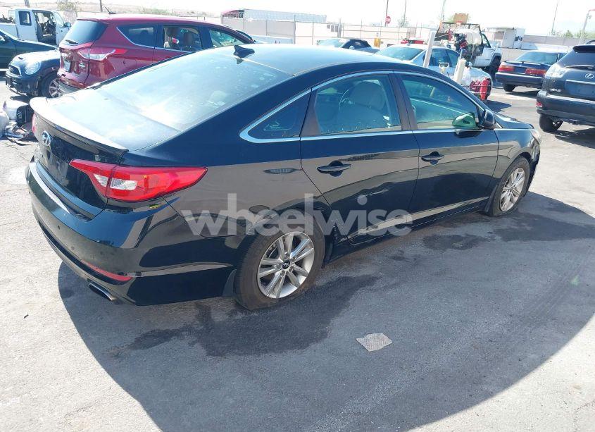 Photo 4 of 2016 Hyundai Sonata SE (VIN 5NPE24AF0GH305666)