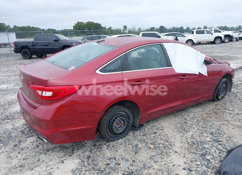 Photo 4 of 2016 Hyundai Sonata SE (VIN 5NPE24AF0GH311502)