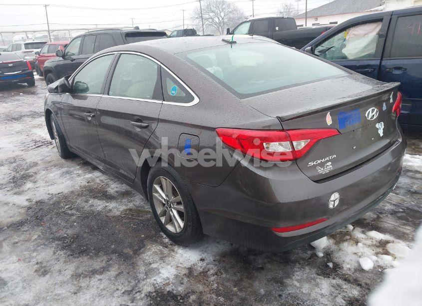 Photo 3 of 2016 Hyundai Sonata SE (VIN 5NPE24AF0GH324444)