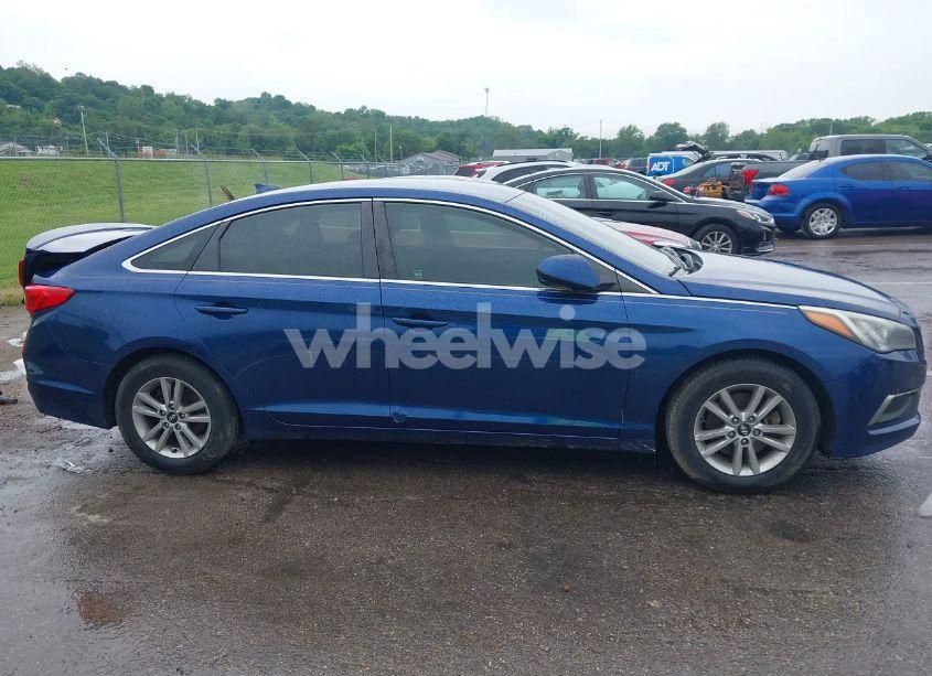 Photo 13 of 2016 Hyundai Sonata SE (VIN 5NPE24AF0GH325822)