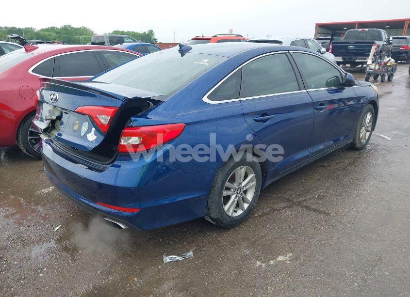 Photo 4 of 2016 Hyundai Sonata SE (VIN 5NPE24AF0GH325822)