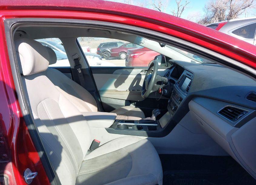 Photo 5 of 2016 Hyundai Sonata SE (VIN 5NPE24AF0GH339347)