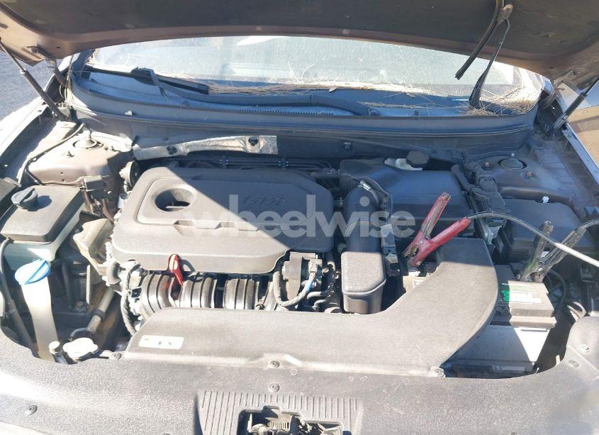 Photo 10 of 2016 Hyundai Sonata SE (VIN 5NPE24AF0GH344502)