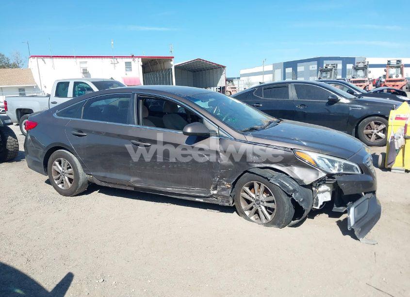 Photo 13 of 2016 Hyundai Sonata SE (VIN 5NPE24AF0GH344502)