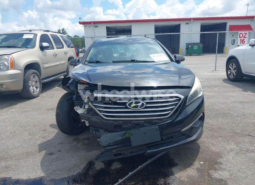 Photo 12 of 2016 Hyundai Sonata SE (VIN 5NPE24AF0GH350560)
