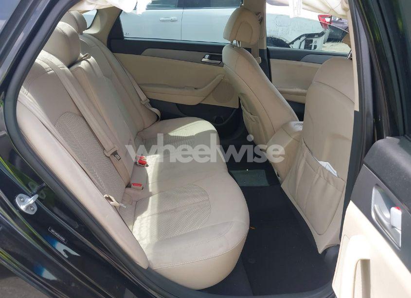 Photo 8 of 2016 Hyundai Sonata SE (VIN 5NPE24AF0GH350560)
