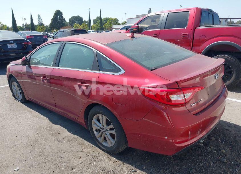 Photo 3 of 2016 Hyundai Sonata SE (VIN 5NPE24AF0GH359128)