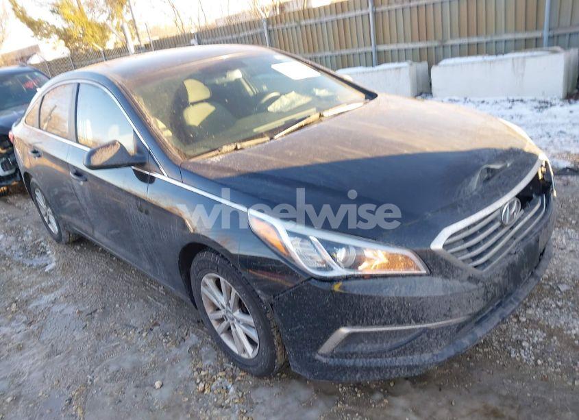 2016 Hyundai Sonata SE (VIN 5NPE24AF0GH369304) main photo