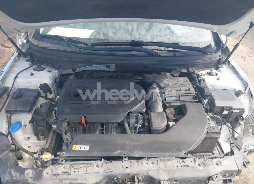Photo 10 of 2016 Hyundai Sonata SE (VIN 5NPE24AF0GH376415)