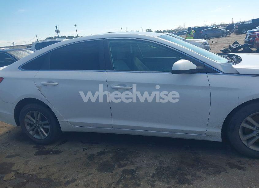 Photo 14 of 2016 Hyundai Sonata SE (VIN 5NPE24AF0GH376415)
