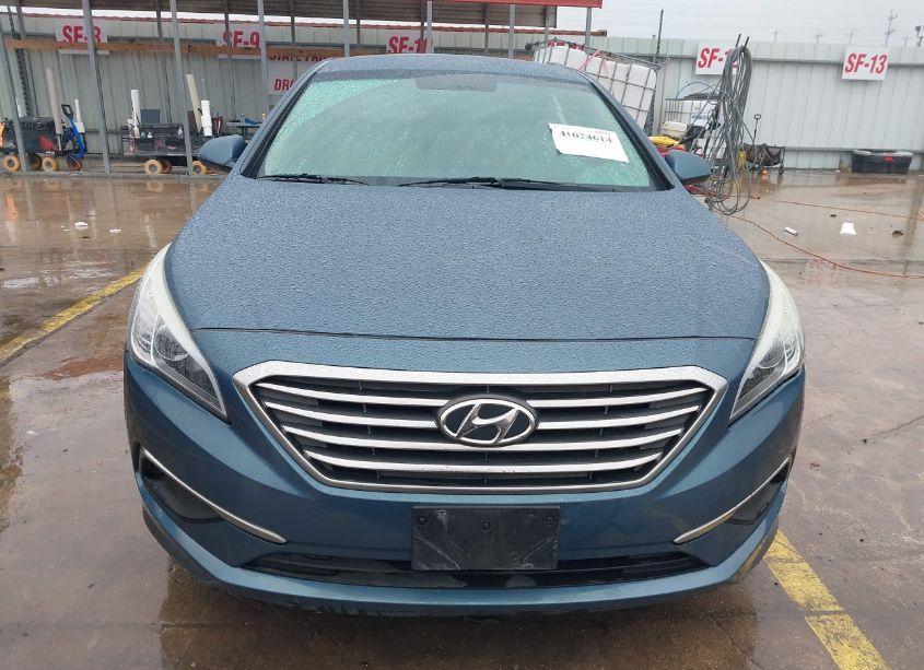 Photo 12 of 2016 Hyundai Sonata SE (VIN 5NPE24AF0GH376933)